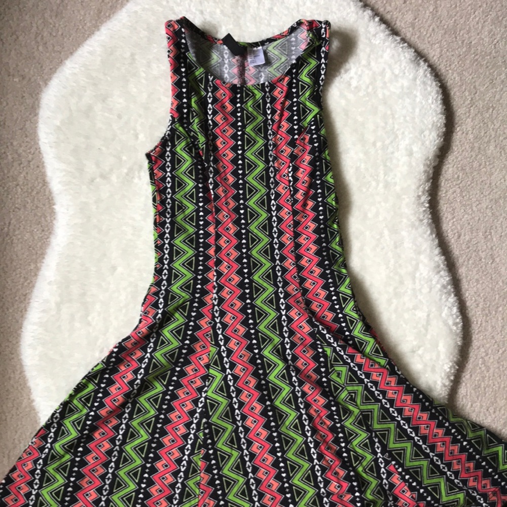 NWOT H&M Tight Green and Pink Geometric Bodycon Dress